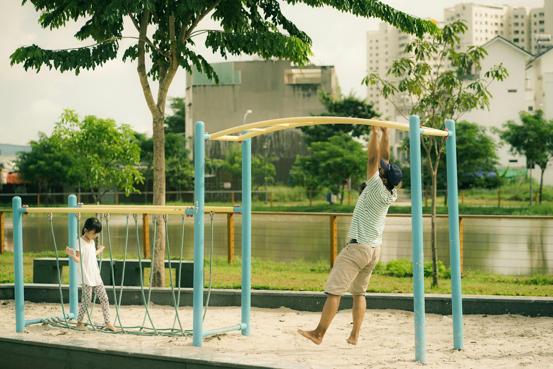 Monkey bars